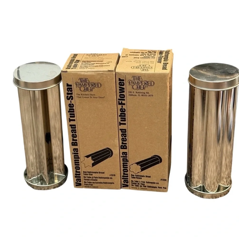 NIB The Pampered Chef Valrompia Bread Tube Set - Star and Flower